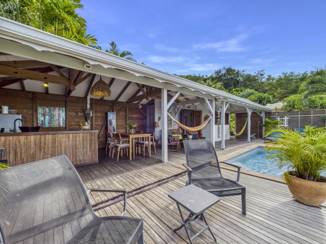 34.Location Villa piscine Deshaies Guadeloupe_Terrasse vue mer